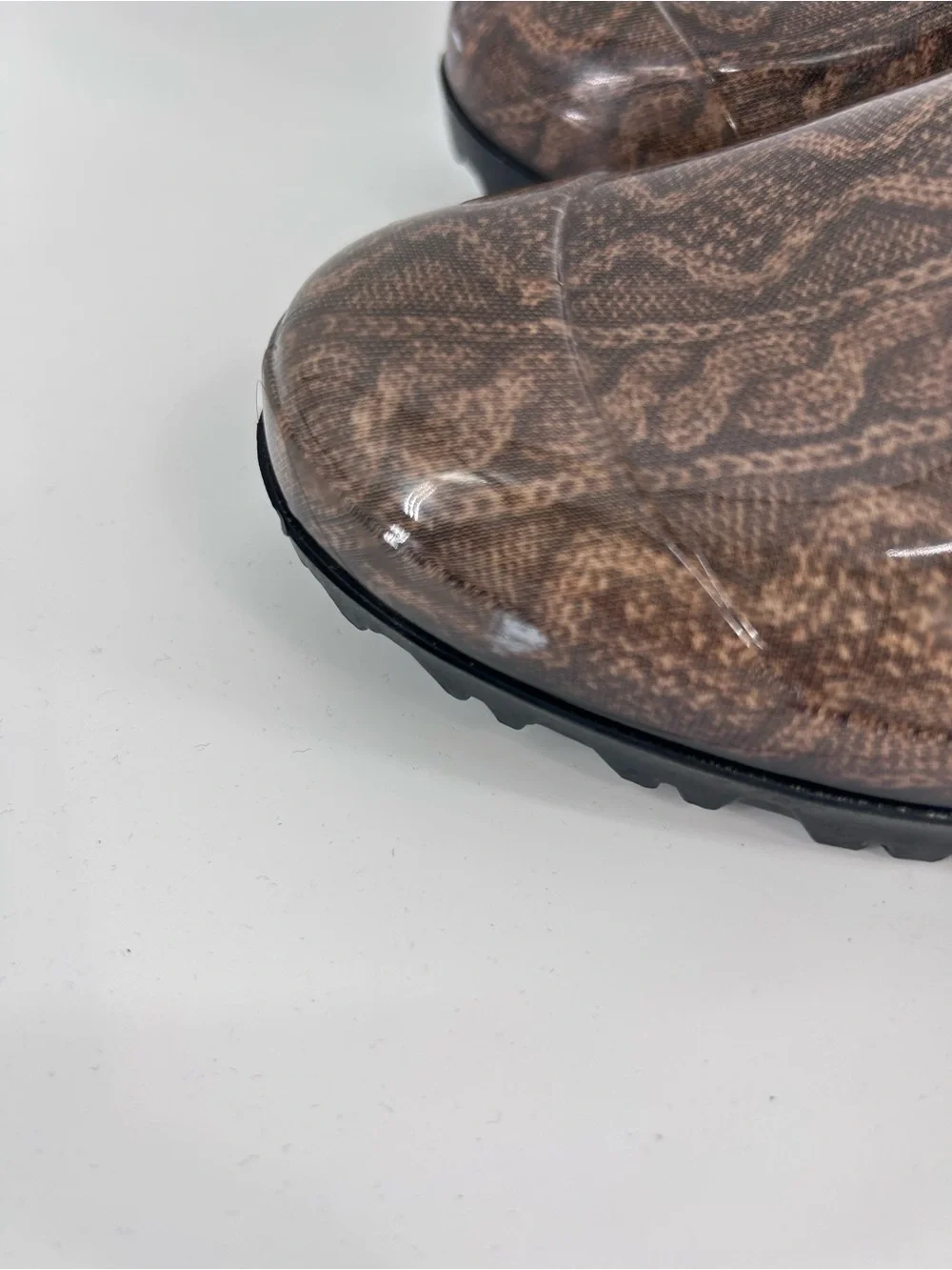 UGG Women's Cable Knit Tall Rain Boots Size 6